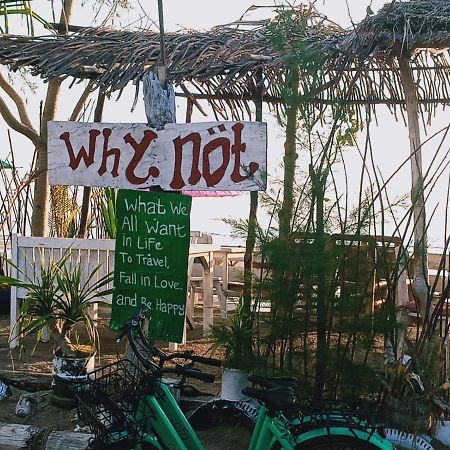 Why Not Bar And Bungalows #2 Pemenang Exteriér fotografie